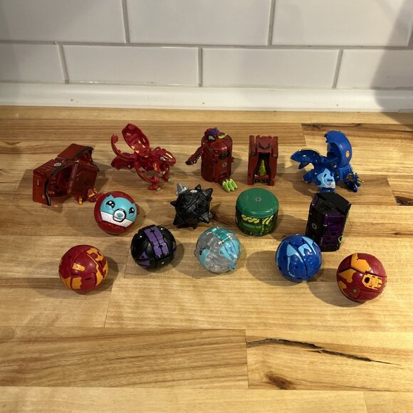Bakugan Battle Brawlers Mixed Lot of 14 Figures - Picture 1 of 7